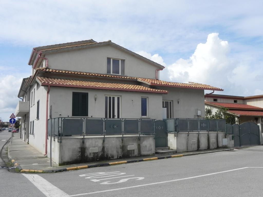 Panta House Apartment San Giovanni Suergiu Exterior photo